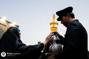 حال و هوای حرم مطهر رضوی در شب شهادت امام محمدباقر علیه السلام
