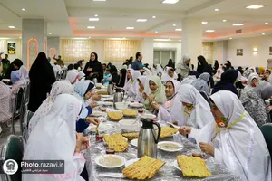 تشرف مددجویان موسسه خیریه توانبخشی همدم فتح المبین به حرم مطهر رضوی