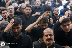 اجتماع عزاداران تاسوعای حسینی در حرم مطهر رضوی