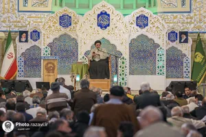 قرائت دعای کمیل با نوای سعید حدادیان در حرم مطهر رضوی