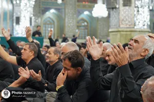 مراسم مقتل خوانی روز عاشورا در حرم مطهر رضوی