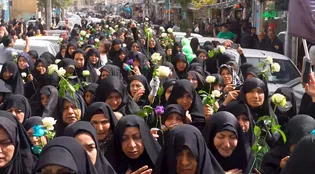 بازآفرینی حماسه زنان نوغان در سالروز شهادت امام رضا (ع)