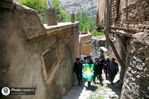 حضور خدام حرم مطهر رضوی در روستای ازغد