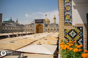 کتیبه آرایی اماکن متبرکه رضوی در دهه پایانی ماه صفر