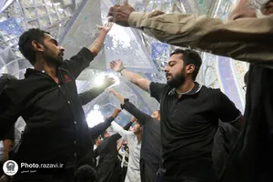 اجتماع بزرگ زائران اردوزبان در حرم مطهر رضوی