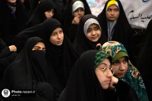 اعتکاف دختران نوجوان در حرم مطهر رضوی