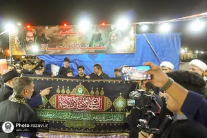 حضور کاروان خدام حرم مطهر رضوی در مسیر پیاده&zwnj;روی اربعین حسینی-1