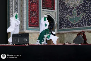 اجتماع دلدادگان اربعین در حرم مطهر رضوی