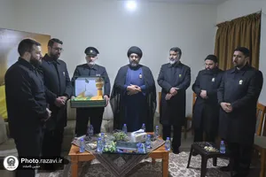 دیدار خدام حرم مطهر رضوی با خانواده شهدای لبنان