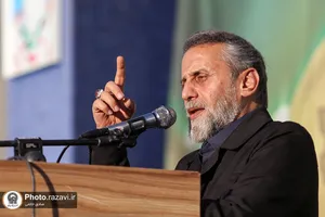 تشرف مردم مشهد به حرم مطهر رضوی