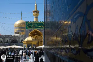 حال و هوای حرم مطهر رضوی در روز ولادت پیامبر اکرم (ص) و امام جعفر صادق علیه&zwnj;السلام