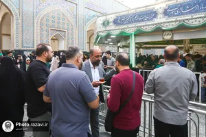 تشرف دانشجویان دکترای دانشگاه آزاد اسلامی واحد بیروت به حرم مطهر رضوی