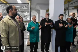 غبارروبی مزار شهدای مدفون در حرم مطهر رضوی