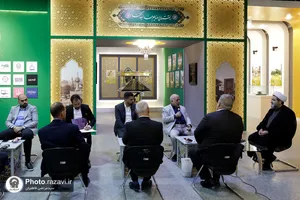 بازدید جمعی از مسئولین حرم امام حسین علیه السلام از نمایشگاه رواق خدمت