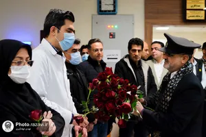 حضور خدام حرم مطهر رضوی در بیمارستان امید