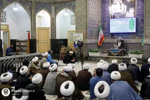 نشست تخصصی اداره پاسخگویی به سوالات شرعی با حضور آیت الله سبحانی