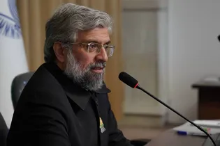 خدمت داوطلبانه کادر درمان، جلوه‌ای از مشارکت مردمی در حرم مطهر رضوی است