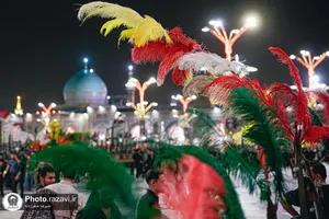آیین علم&zwnj;گردانی هیئت&zwnj;های مذهبی مشهد در حرم مطهر رضوی