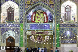 حال و هوای حرم مطهر رضوی در شب میلاد امام رضا علیه&zwnj;السلام