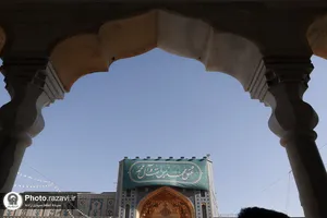 نصب کتیبه&zwnj;های ولادت پیامبر اکرم در حرم مطهر رضوی