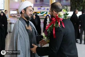 استقبال از علیرضا بیژنی، قاری و موذن بارگاه منور رضوی در بازگشت از مسابقات بین&zwnj;المللی قرآن کریم مالزی