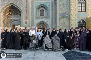 خطبه&zwnj;خوانی خدام بارگاه منور رضوی در چهلمین روز خاکسپاری رهبر شهید انقلاب