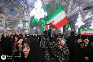 تجمع مردم مشهد در حمایت  از حمله موشکی علیه رژیم صهیونیستی