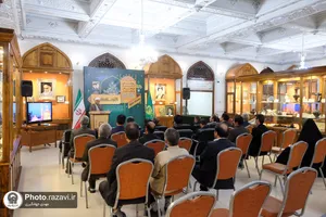 رونمایی از نسخه خطی &laquo;قرآن پنج تفسیره&raquo; از تشیع و تسنن در حرم مطهر رضوی