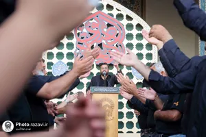 اجتماع عظیم عزاداران امام رضا علیه السلام در حرم مطهر رضوی