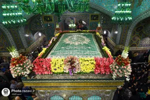 گل آرایی ضریح مطهر رضوی