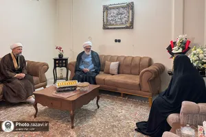 دیدار تولیت آستان قدس رضوی با خانواده شهیدان نظری
