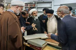 بازدید آیت‌الله محمدجواد فاضل لنکرانی از کتابخانه وزیری یزد