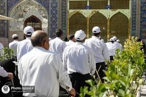 تشرف کاروان معین&zwnj;الضعفا به حرم مطهر رضوی