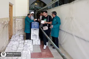 توزیع 70هزار پرس غذا به مناسبت عید غدیر در حرم مطهر رضوی