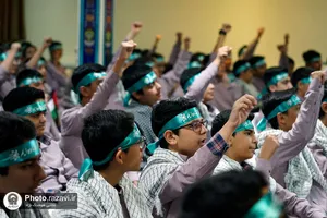 زنگ استکبارستیزی در مدرسه امام رضا(ع)