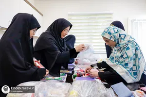 اهدای لوازم&zwnj;التحریر توسط باشگاه دختیژن