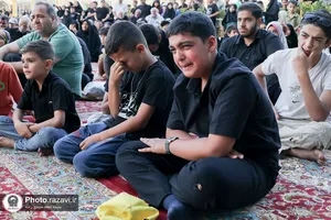 اجتماع دلدادگان اربعین در حرم مطهر رضوی