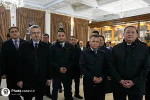 تشرف شرکت کنندگان بیست و هشتمین اجلاسیه سازمان اکو به حرم مطهر رضوی