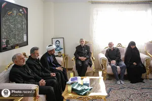 حضور خدام حرم مطهر رضوی در منزل شهید علی&zwnj;اکبر ساکت