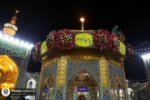 گل&zwnj;آرایی صحن انقلاب حرم مطهر رضوی