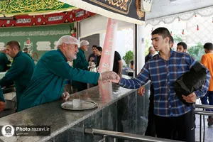 پذیرایی هیأت احباب الرسول عراق در چایخانه غدیر