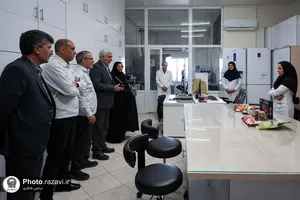 بازدید معاون آموزش متوسطه اداره کل آموزش و پرورش خراسان رضوی از صنایع غذایی رضوی