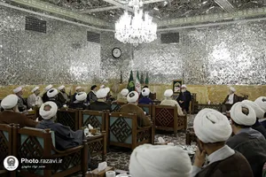 دیدار جمعی از اساتید حوزه&zwnj; علمیه اصفهان با تولیت آستان قدس رضوی