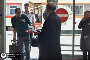 استقبال از زائرین دهه آخر صفر در ایستگاه راه آهن شهید رئیسی مشهد