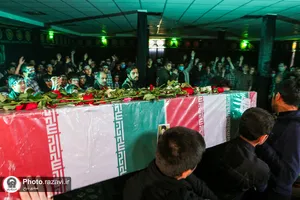 مراسم تشییع پیکر شهید گمنام دفاع مقدس در دبیرستان پسرانه واحد 3 امام رضا(علیه&zwnj;السلام)