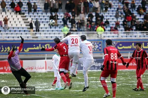 دیدار تیم منتخب فوتبال خراسان و تیم ملی ۱۹۹۸
