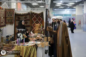 بازدید مدیرکل تبلیغات استان از نمایشگاه زنان کارآفرین