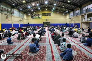 محفل انس با قرآن کریم با حضور خادمیاران ورزشی
