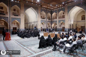 جلسه دفاع از پایان&zwnj;نامه در حرم مطهر رضوی