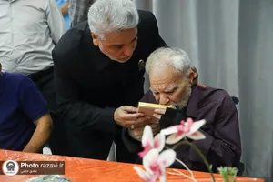 حضور خدام حرم مطهر رضوی در آسایشگاه جانبازان